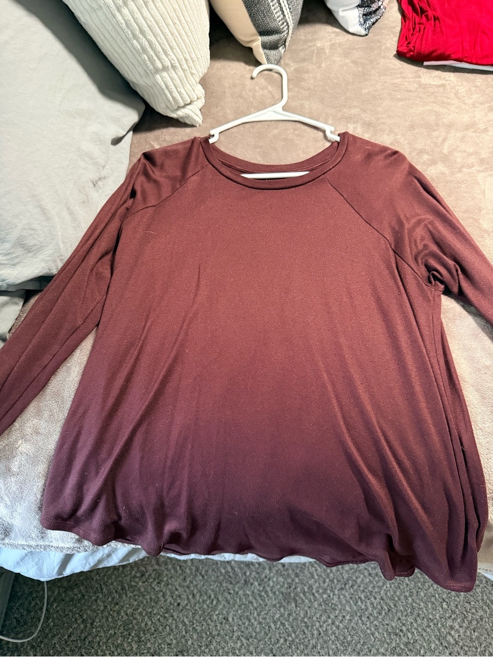 American Eagle Outfitters Long-Sleeve Crewneck Top in Wine